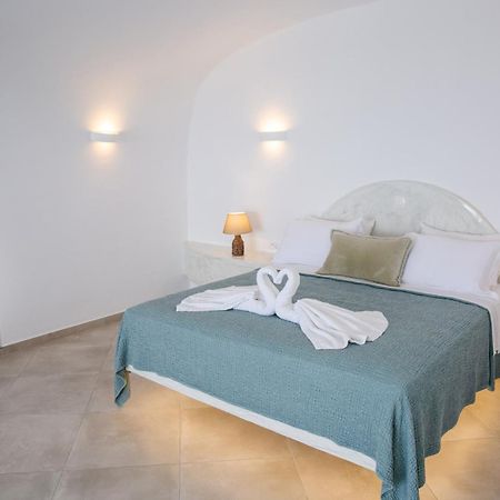Sun Angelos Oia - Luxury Cave Suites エクステリア 写真