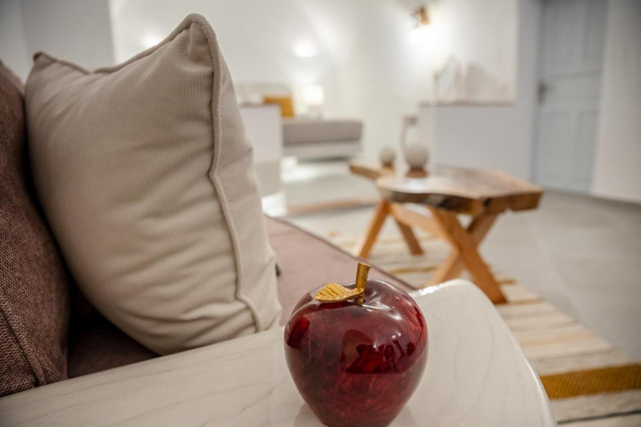 Sun Angelos Oia - Luxury Cave Suites エクステリア 写真